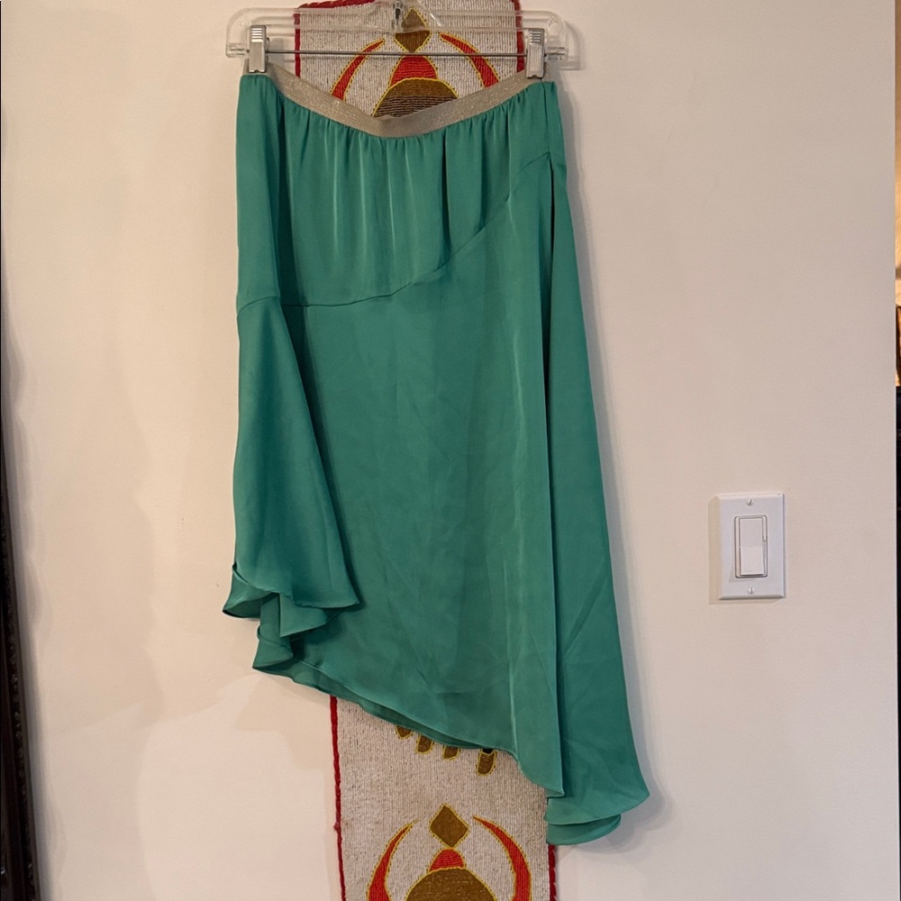 Beautiful “LEIFSDOTTIR” satiny Skirt